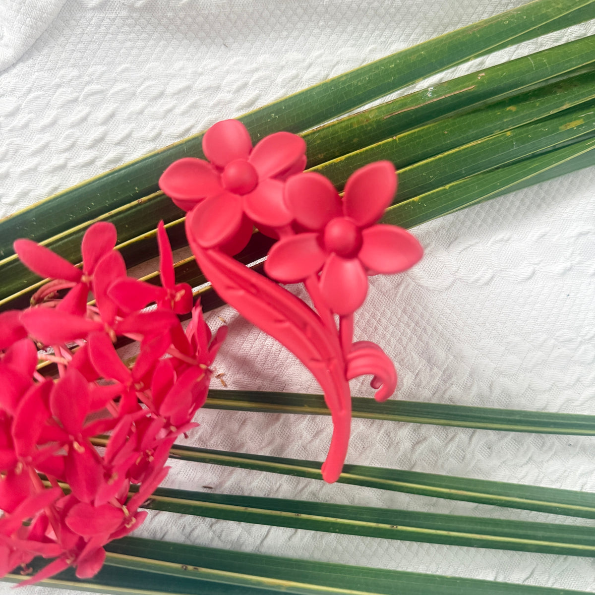 Red Twin Flower Clutch