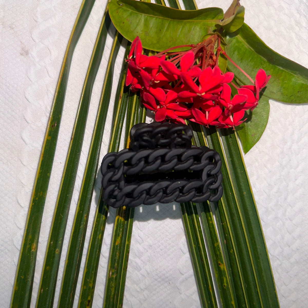 Matte Black Cuban Chain Link Rectangle Hair Claw Clip