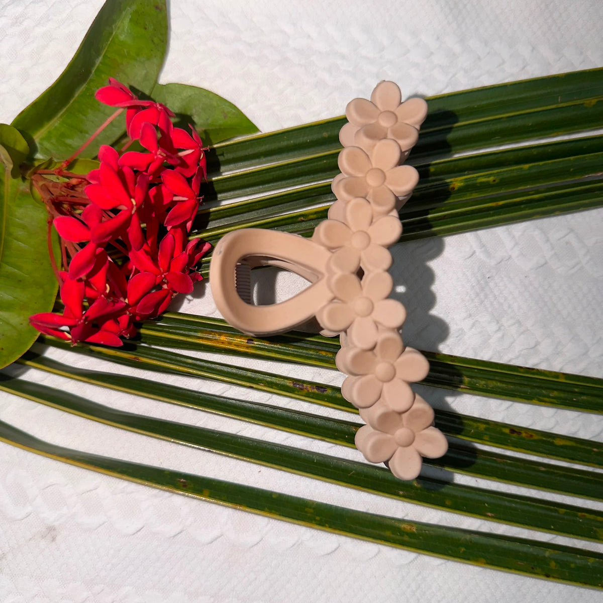 Matte Nude Beige Multi-Flower Long Hair Claw Clip